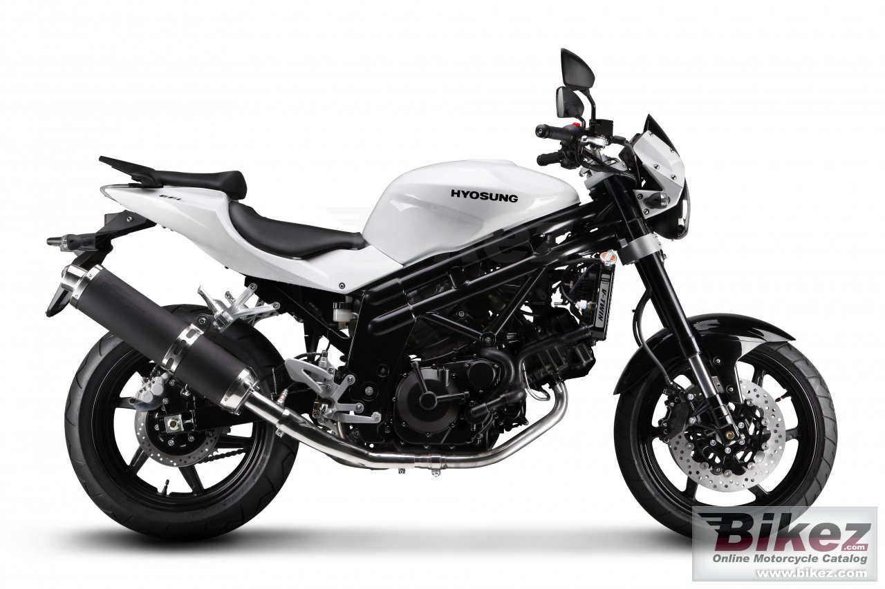 Big Hyosung gt650 picture and wallpaper from Bikez.com